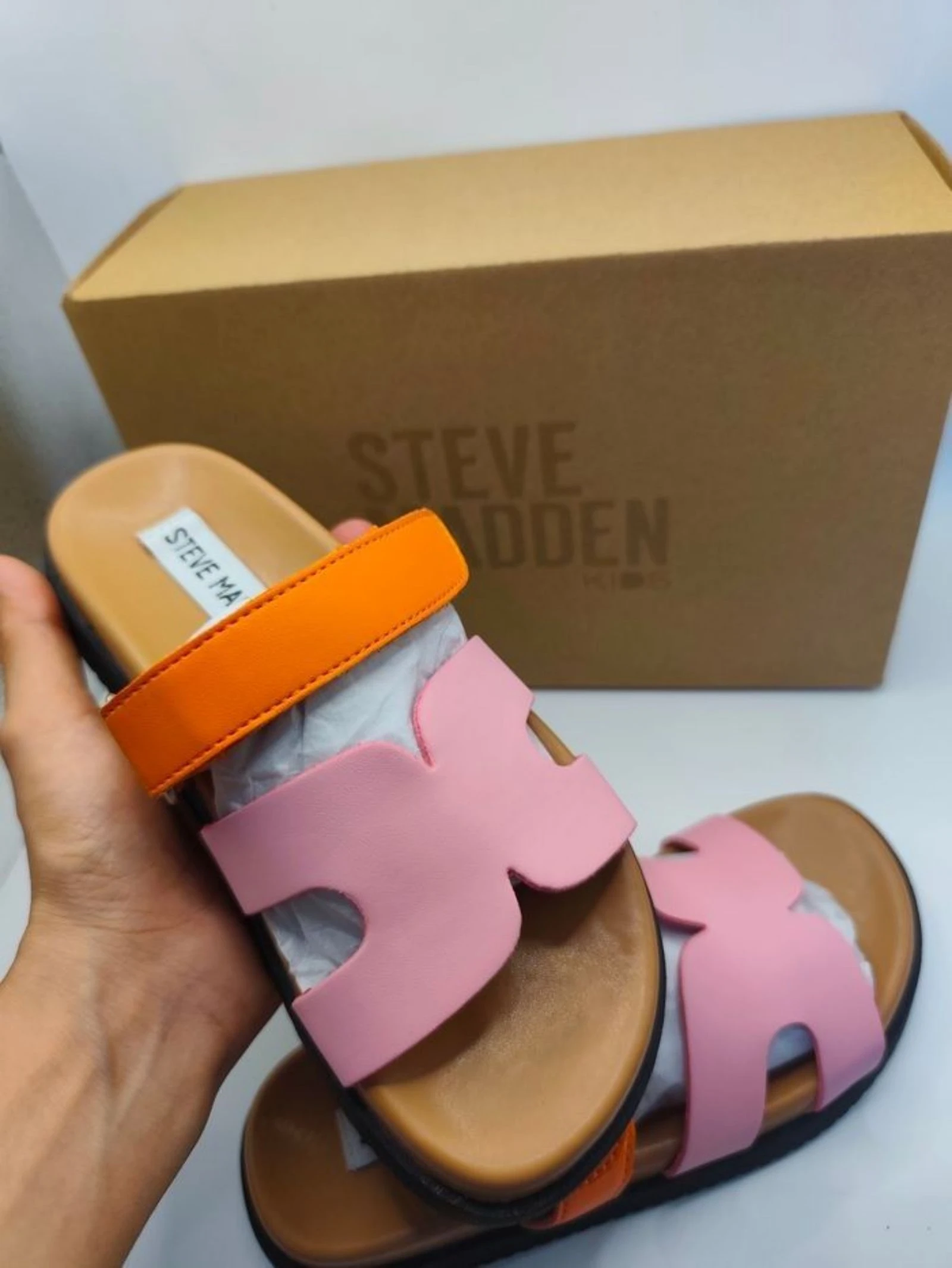 Steve Madden Kids – Sandales nuevas con caja | Color rosa y naranja | Cómodas y a la moda – photo 3